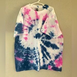 ⭐️FUNDRAISER ALERT⭐️ Tie Dye Kids T-shirt sz L